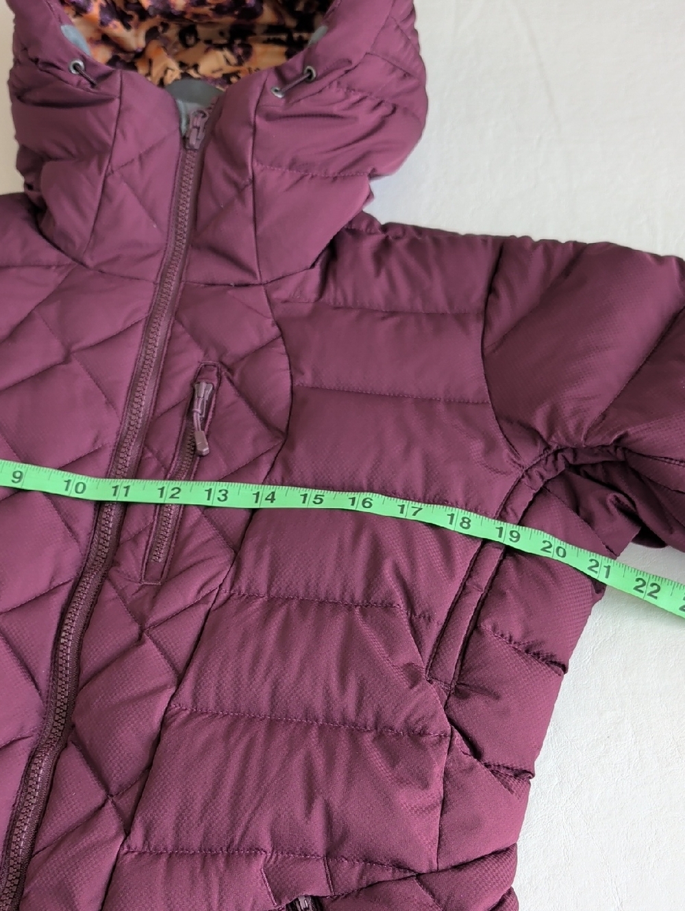 Mountain Hardwear 700 Down Purple Puffer Coat Women's Size Medium - Picture 3 of 13
